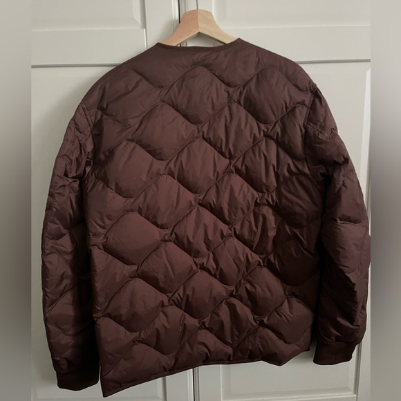 Uniqlo Down Liner Jacket - Picture 3 of 5